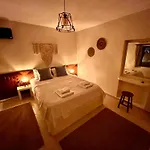 Mek Homes Historical Greek House And Sea View Apartamento *