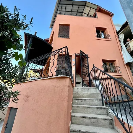 Mek Homes Historical Greek House And Sea View *