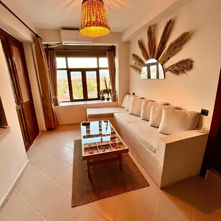 Mek Homes Historical Greek House And Sea View Apartment