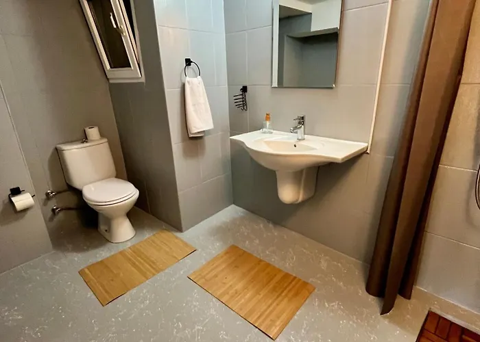 Mek Homes Historical Greek House And Sea View Apartman